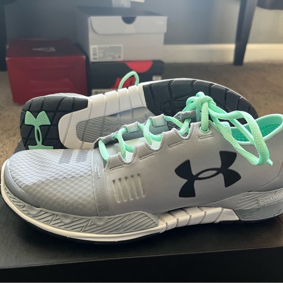 Under Armour Running/Training Sneakers - Picture 3 of 3